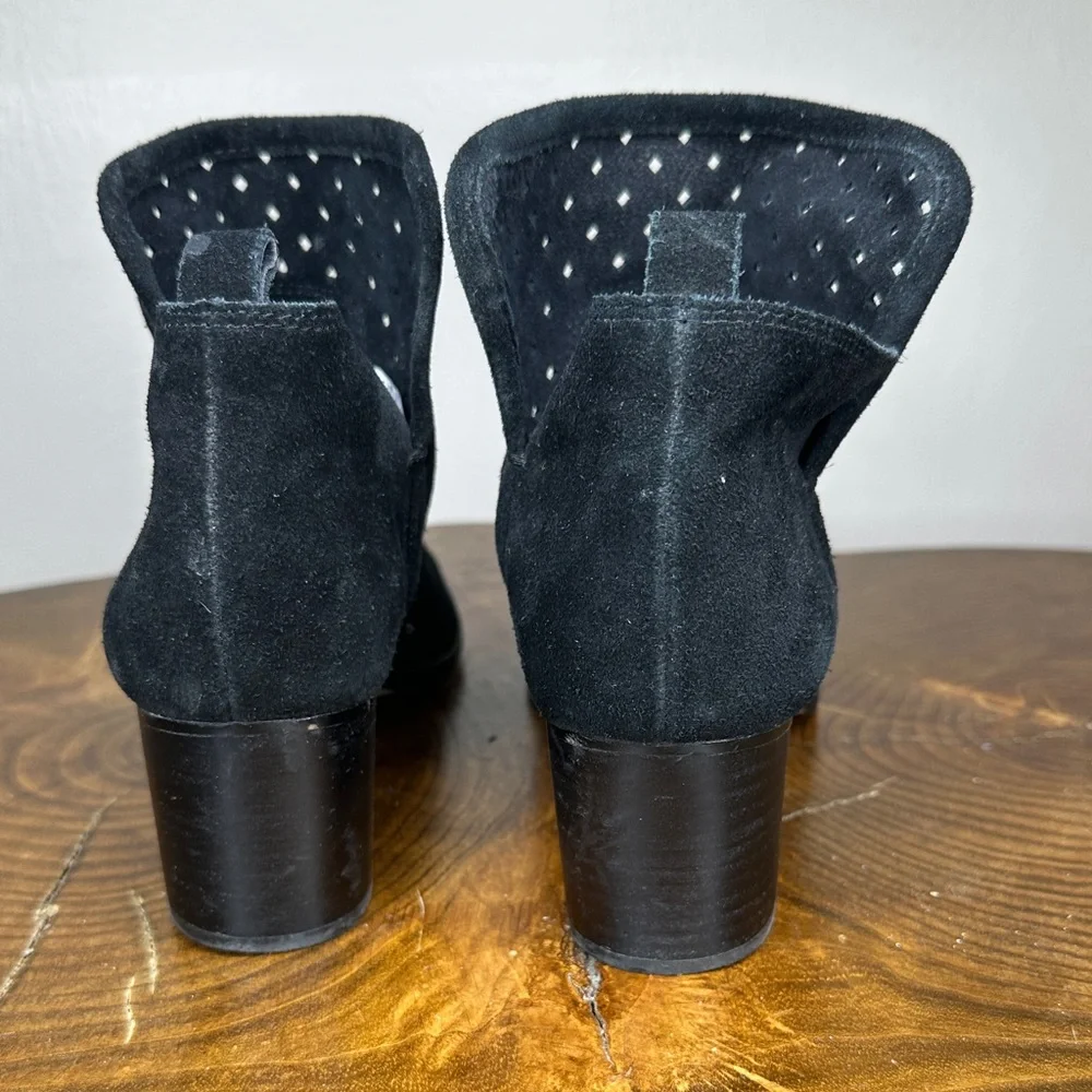 Gianni Bini Black Suede Ankle Boots Size 6 1/2